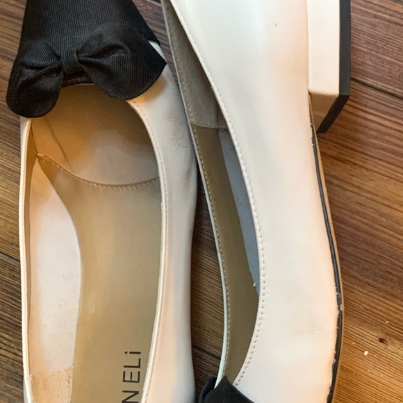Vaneli Women's Black and White Bow Flats size 9 M - Picture 10 of 11